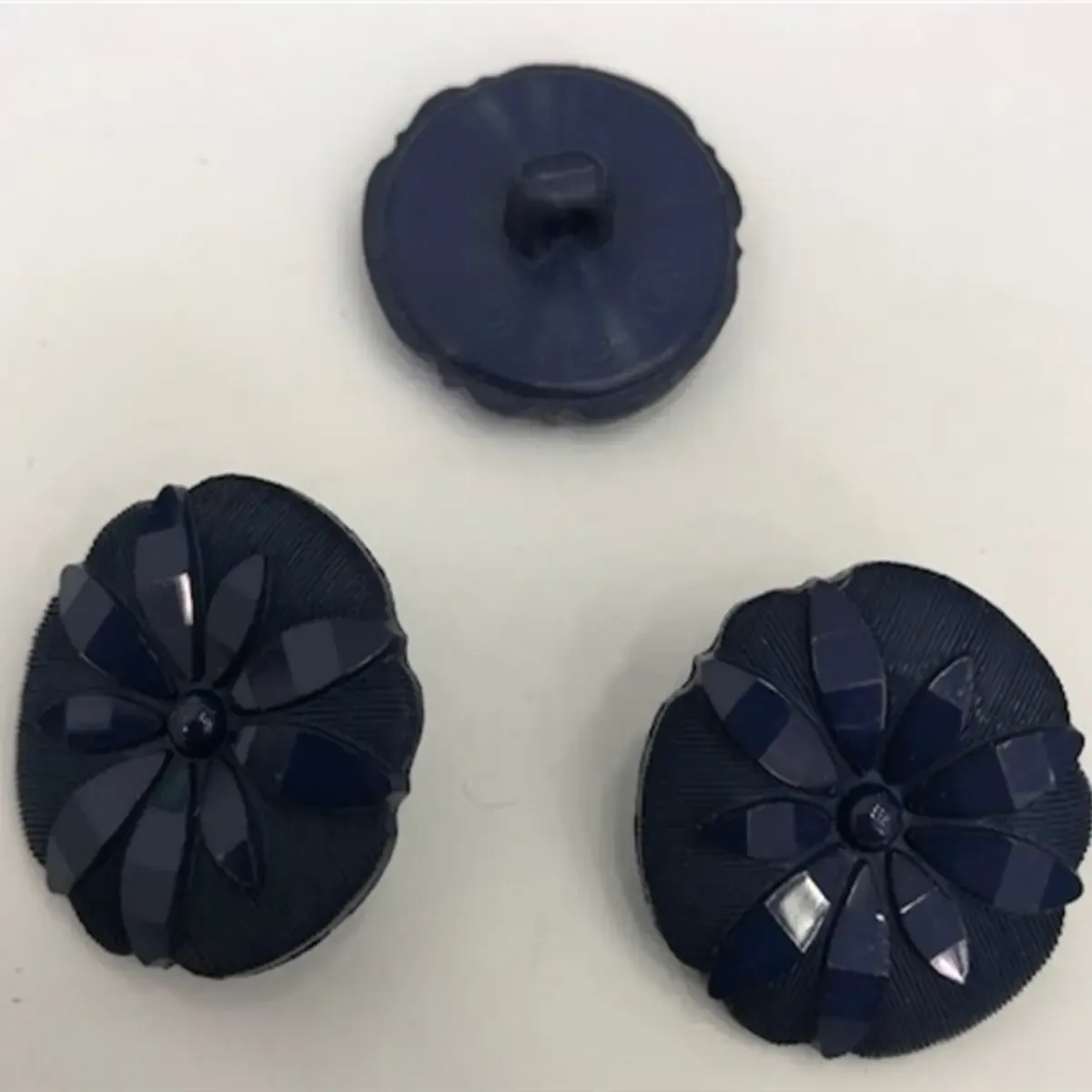 Floral Style Shimmer Shank Buttons - Cardigans, Jackets