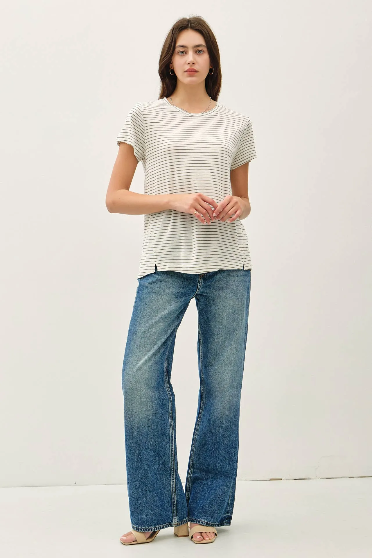 SHORT SLEEVE ROUND NECK STRIPED RELAXED TEE