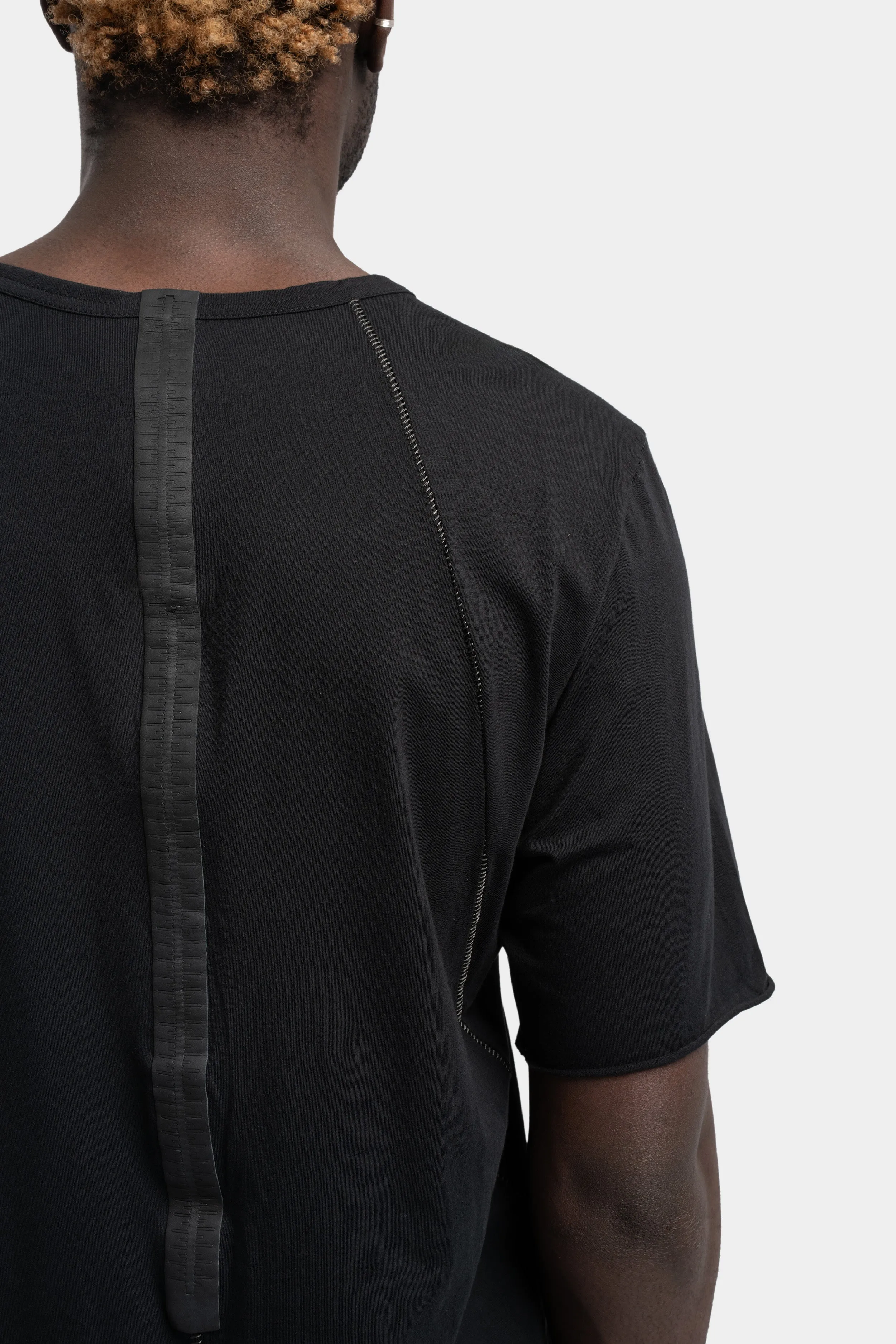 Staple spine detail t-shirt, Black