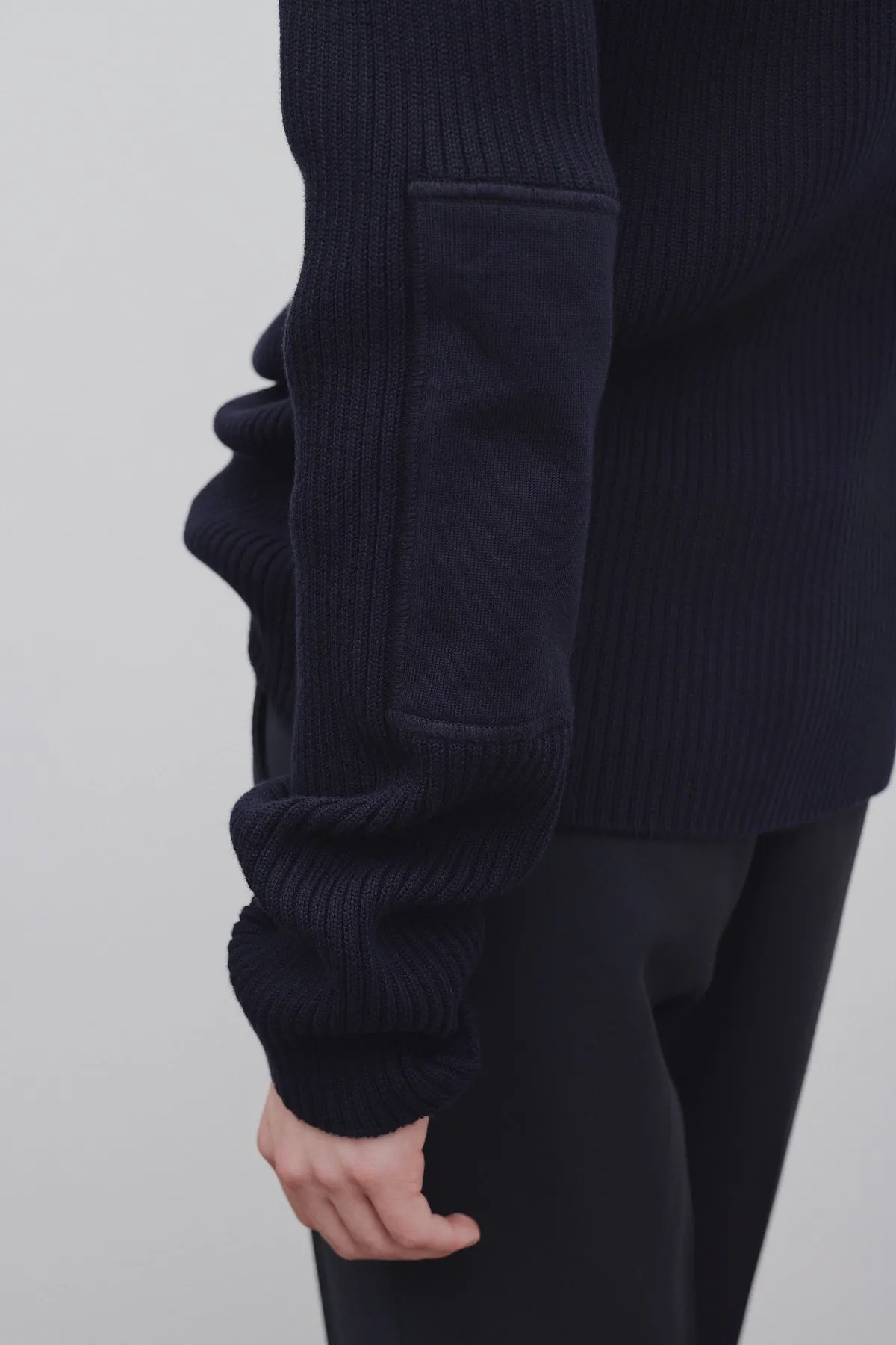 Tomas Top in Cotton