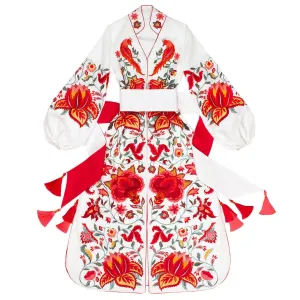 White Kaftan with embroidered flowers