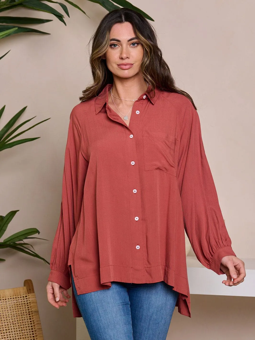 WOMEN'S LONG SLEEVE V-NECK BUTTON UP HIGH-LOW BLOUSE TOP