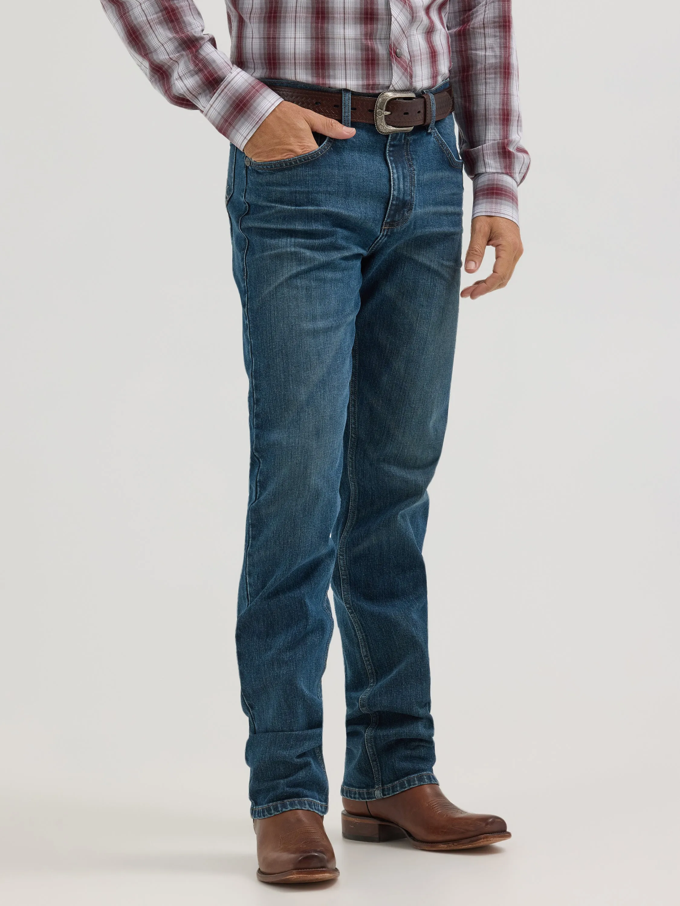 Wrangler Men's 20X Slim Straight Cut Jean